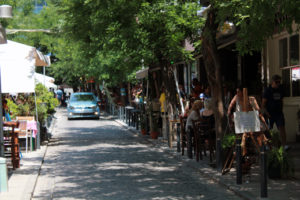 Louloudadika Thessaloniki small shops and taverns